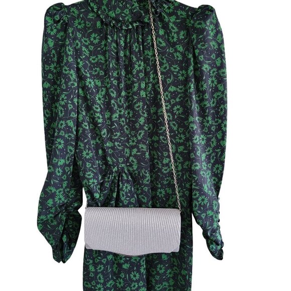 𝅺CLUTCH Sparkling Envelope Silver Textured Handbag Shoulder Chain NIB - Picture 2 of 14